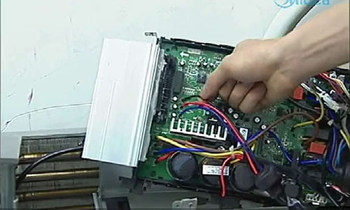 昆明市美的空调电话是多少